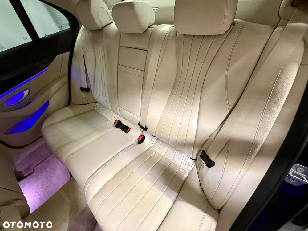 Mercedes-Benz Klasa E 200 9G-TRONIC - 33