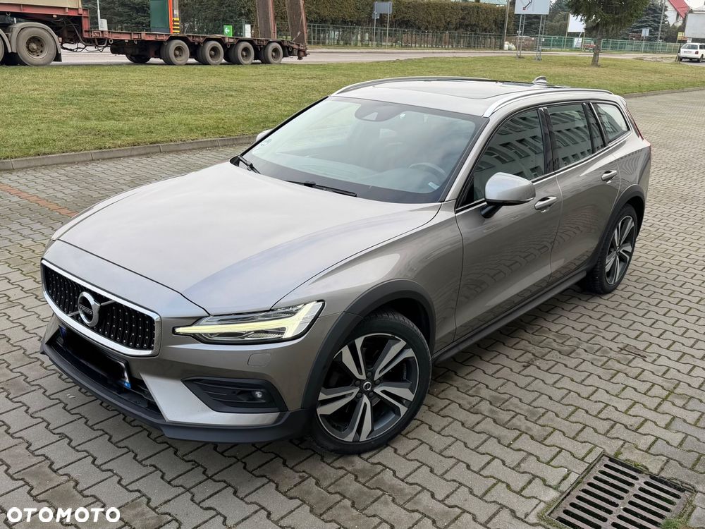 Volvo V60 Cross Country D4 AWD Geartronic Pro - 4