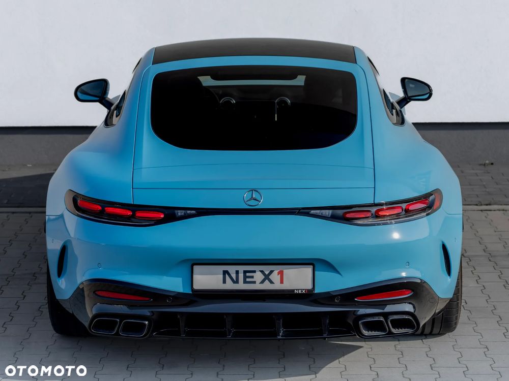 Mercedes-Benz AMG GT 63 4Matic+ - 12