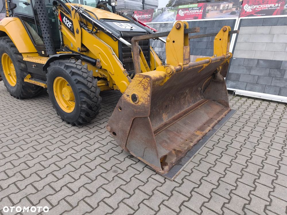 Caterpillar CAT 432F2 2015rok - 31