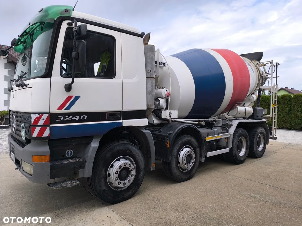 Mercedes-Benz Actros - 2