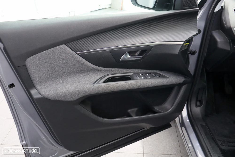 Peugeot 3008 BlueHDi 130 Stop & Start Allure - 28