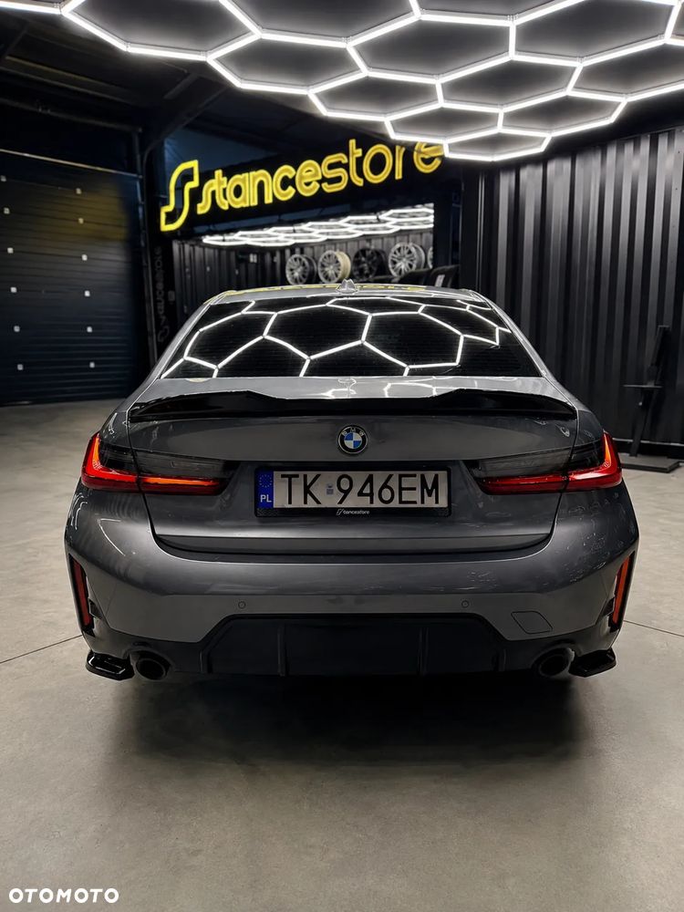 BMW Seria 3 318i M Sport - 4