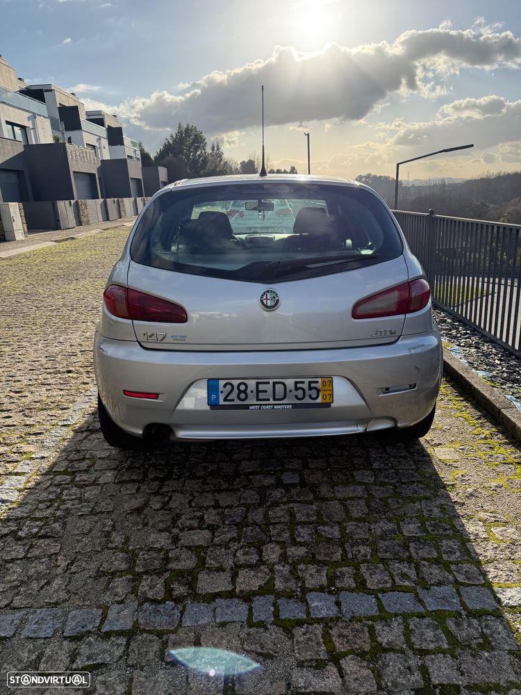 Alfa Romeo 147 1.9 JTD Executive - 8