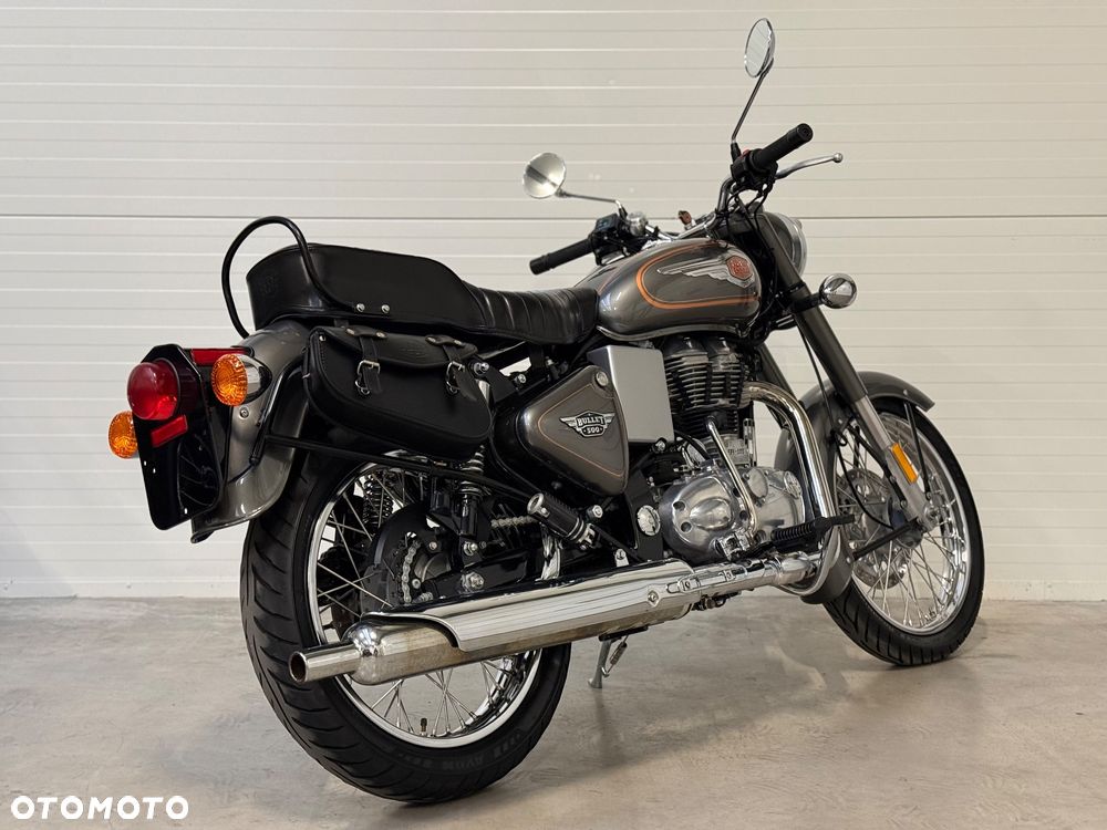 Royal Enfield Bullet - 4