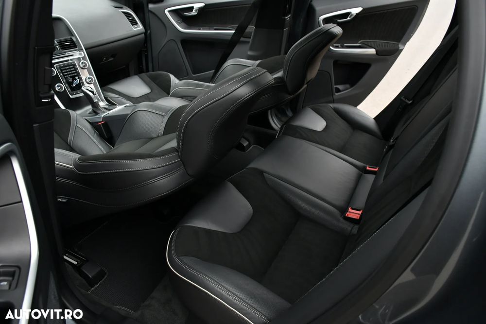 Volvo XC 60 D4 AWD Geartronic Summum - 31