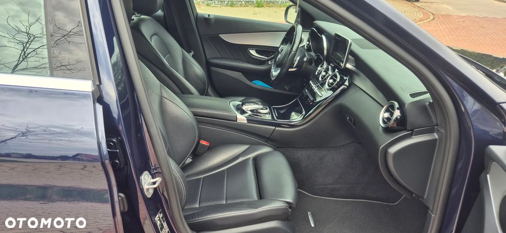 Mercedes-Benz Klasa C 200 d 9G-TRONIC AMG Line - 20