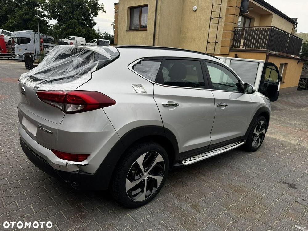 Hyundai Tucson - 4