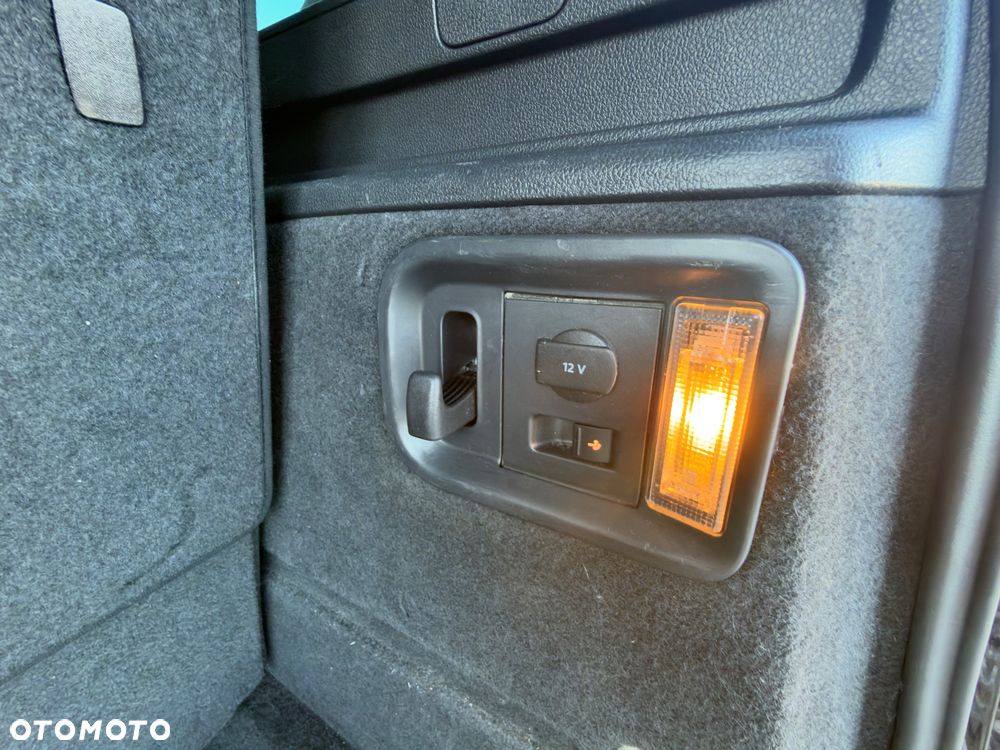 Volkswagen Sharan - 25