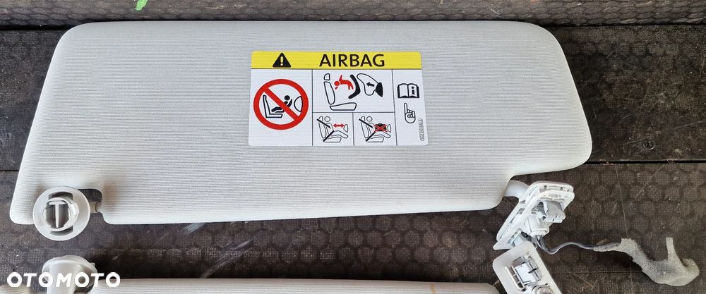 OSŁONA PRZECIWSŁONECZNA PRAWA LEWA 5G0857623B 5G0857624B VW GOLF VII - 6