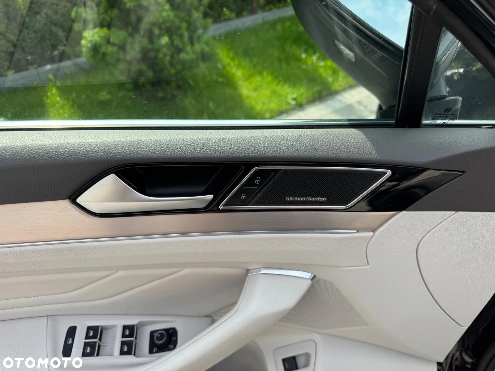 Volkswagen Passat 2.0 TSI Elegance DSG - 12