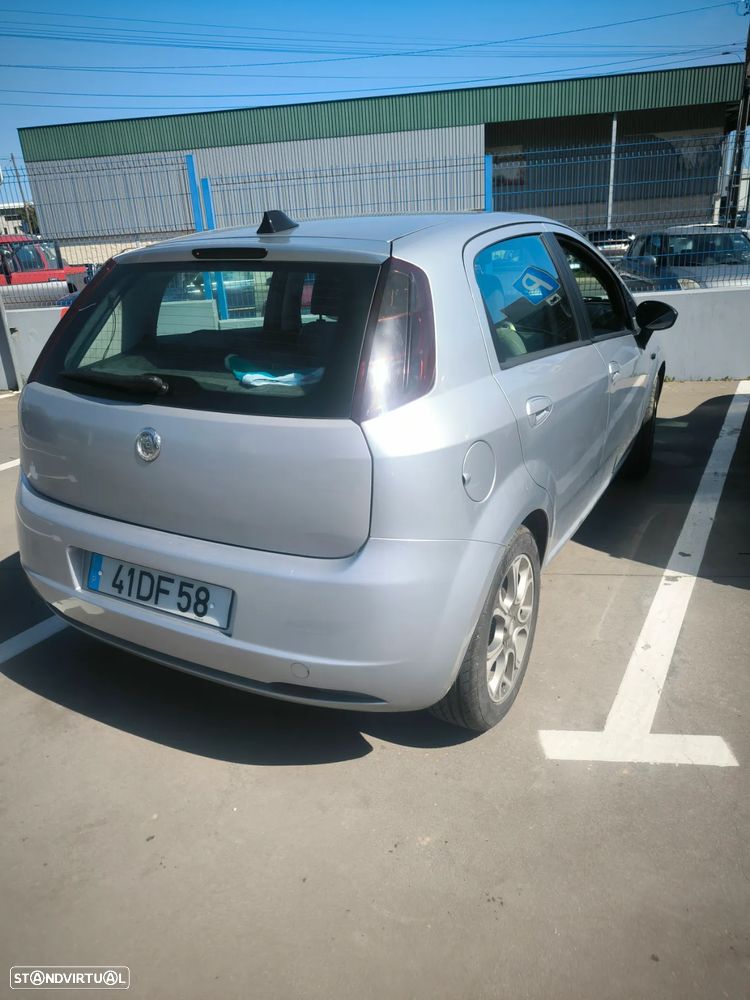 Fiat Grande Punto - 2