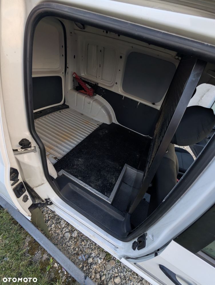 Volkswagen Caddy - 8