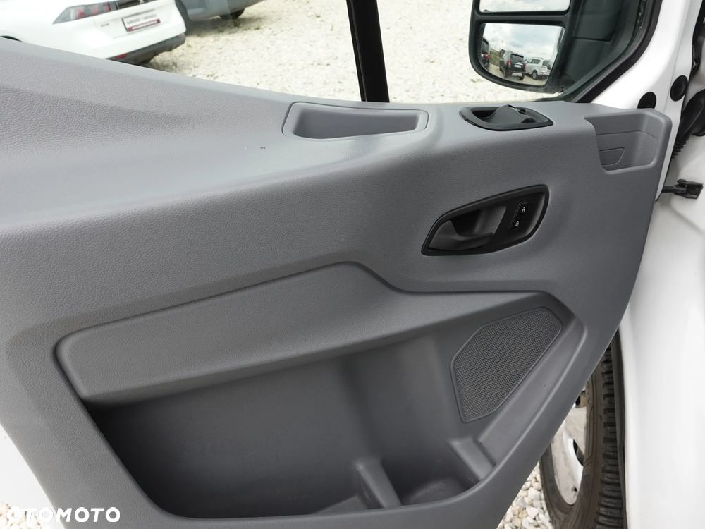 Ford Transit - 14