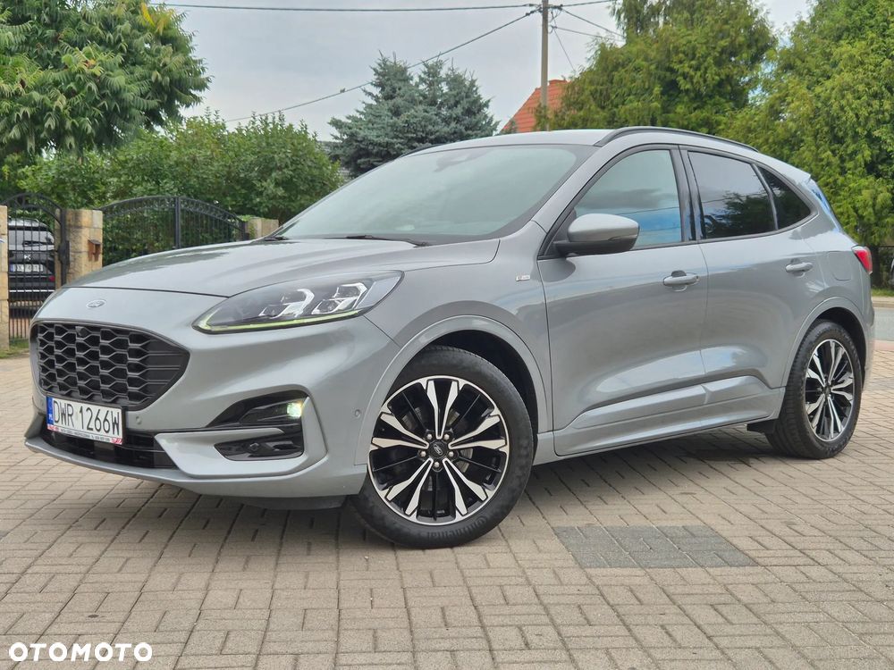 Ford Kuga 1.5 EcoBoost ST-LINE - 1