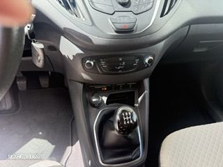 Ford Tourneo Courier 1.0 EcoBoost Ambiente - 15