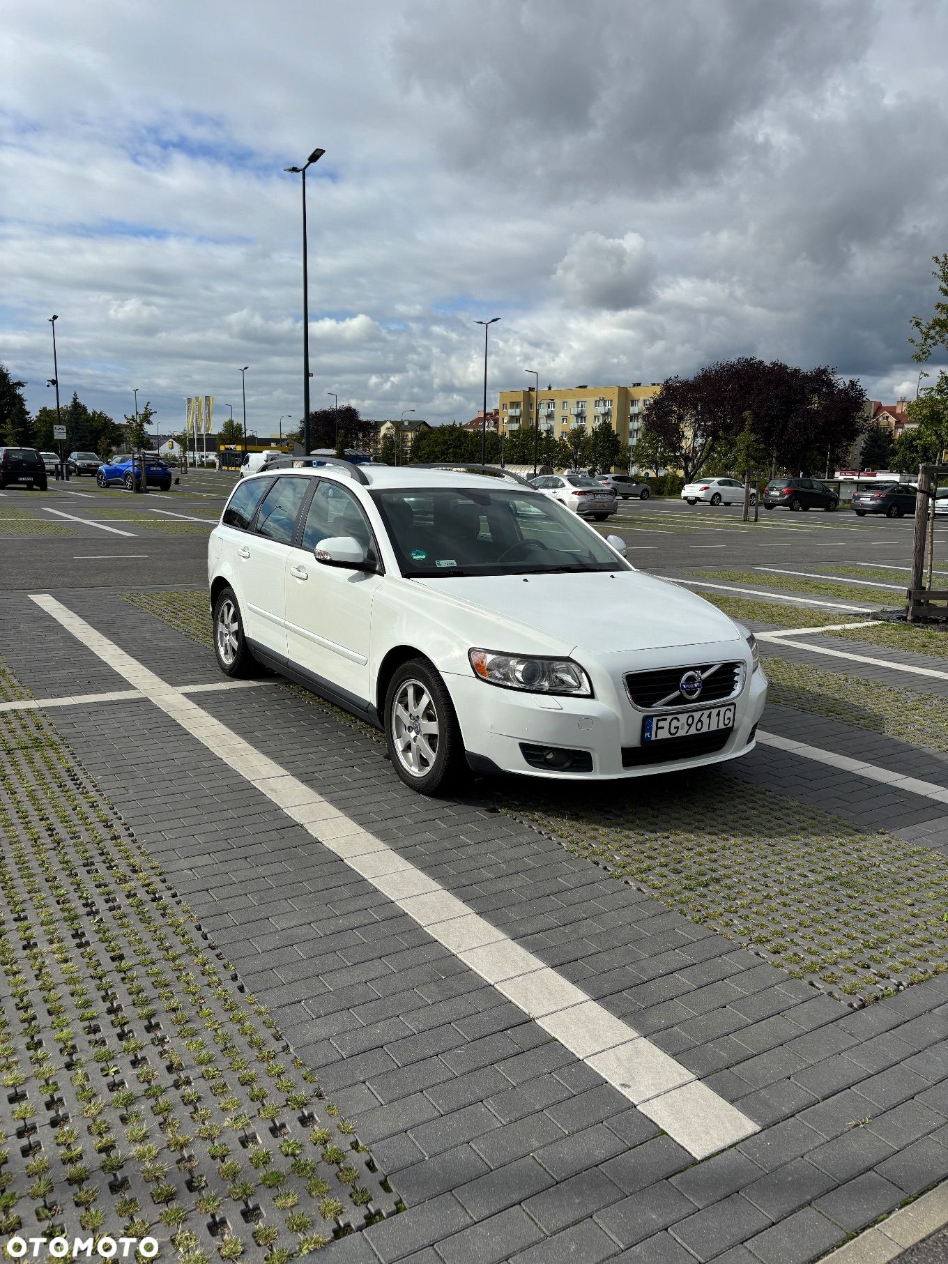 Volvo V50 - 1