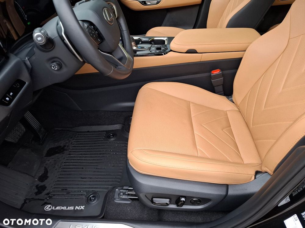 Lexus NX 350h Omotenashi AWD - 14
