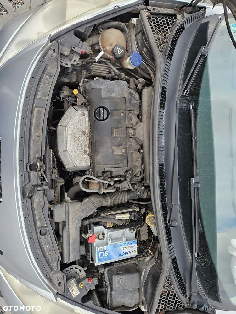 Peugeot 207 1.4 - 14