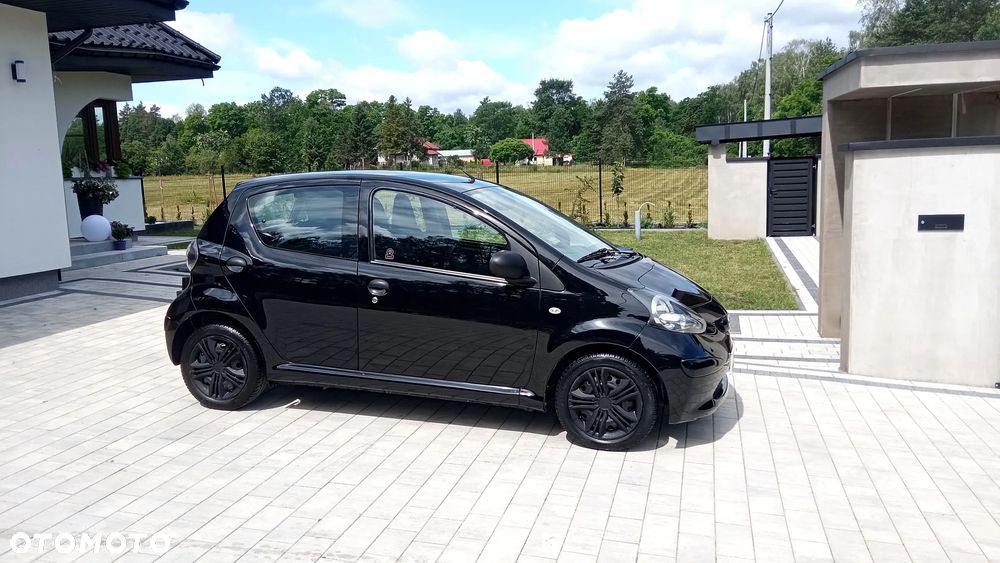 Toyota Aygo - 10