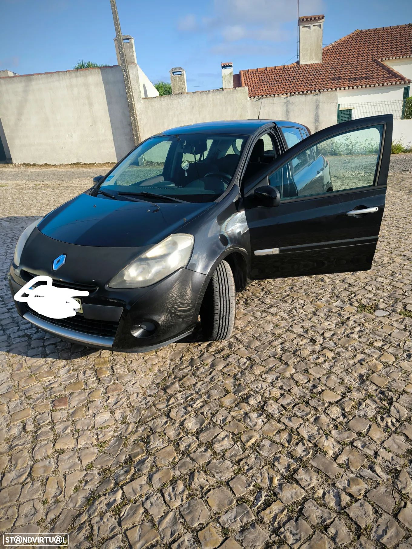 Renault Clio 1.2 16V Confort - 1