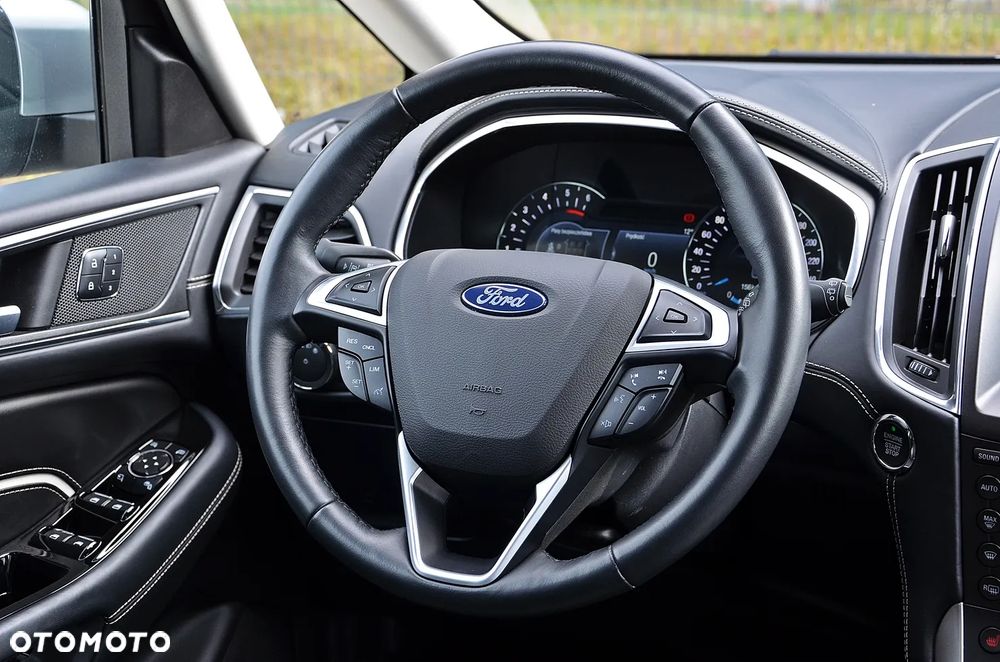 Ford S-Max - 37
