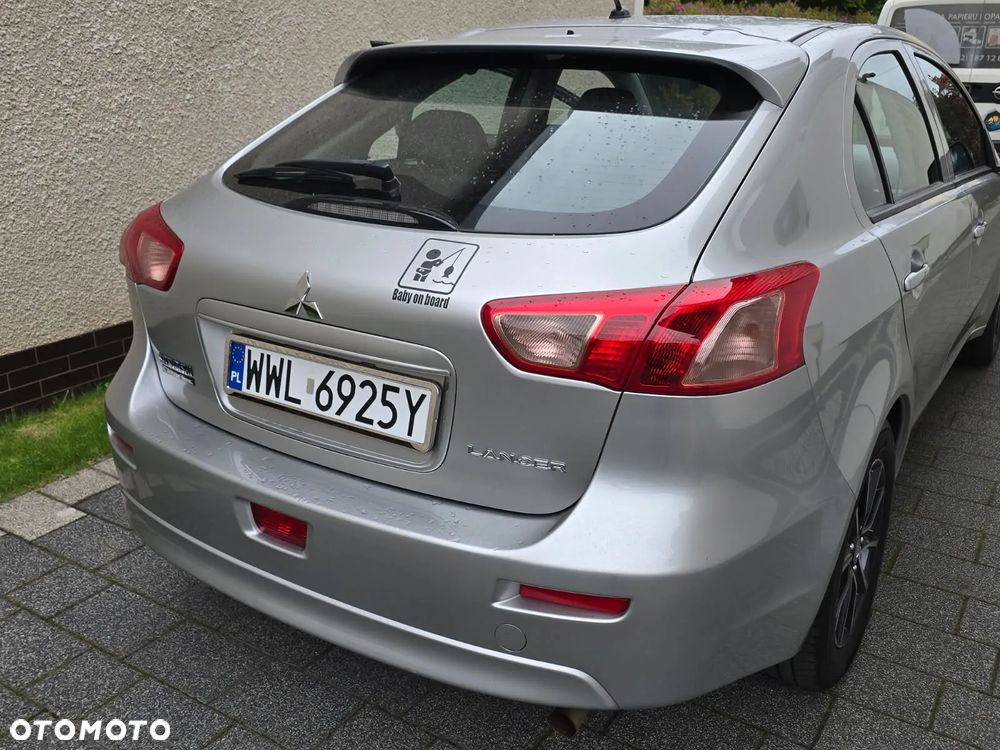 Mitsubishi Lancer - 10