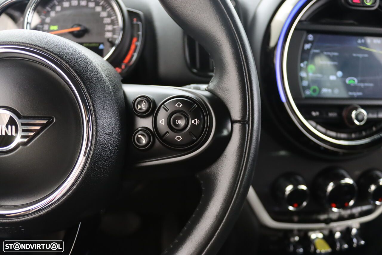 MINI Countryman Cooper SE ALL4 Auto - 12