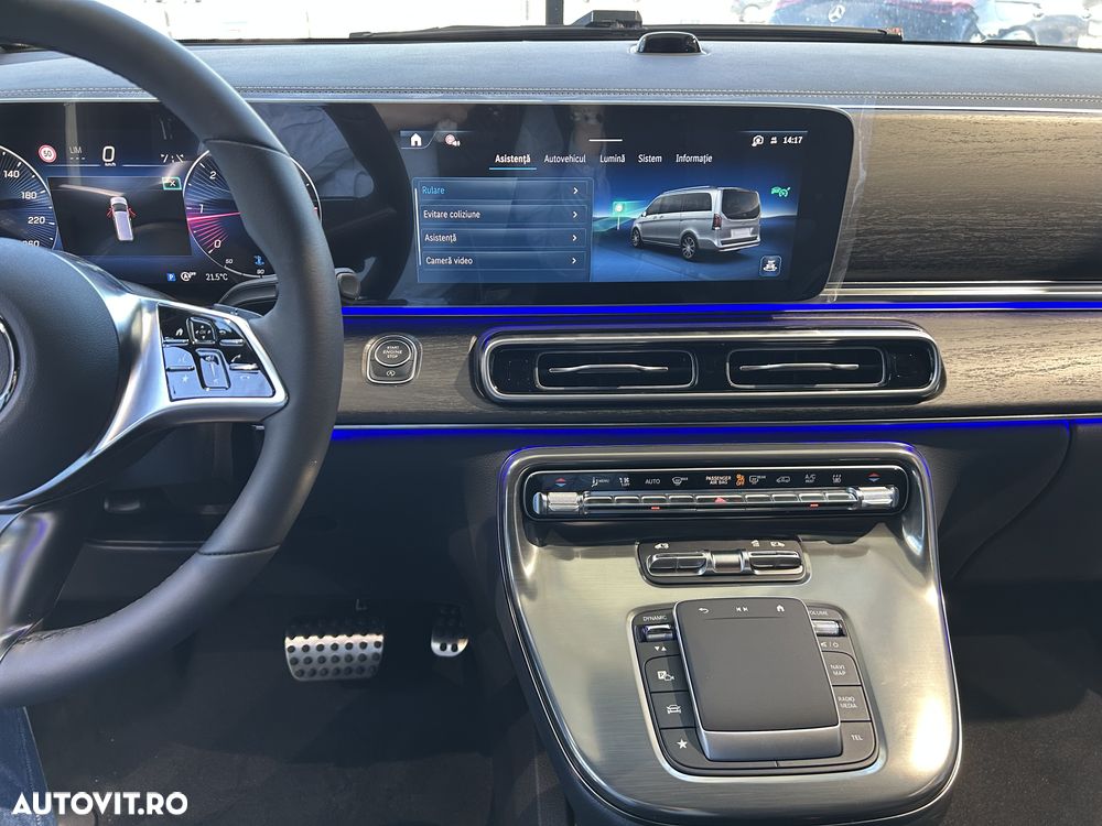 Mercedes-Benz V 300 d Extralang 4Matic 9G-TRONIC Exclusive - 17