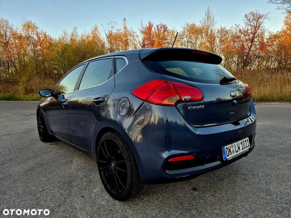 Kia Ceed 1.6 CRDi 128 Dream-Team Edition - 5