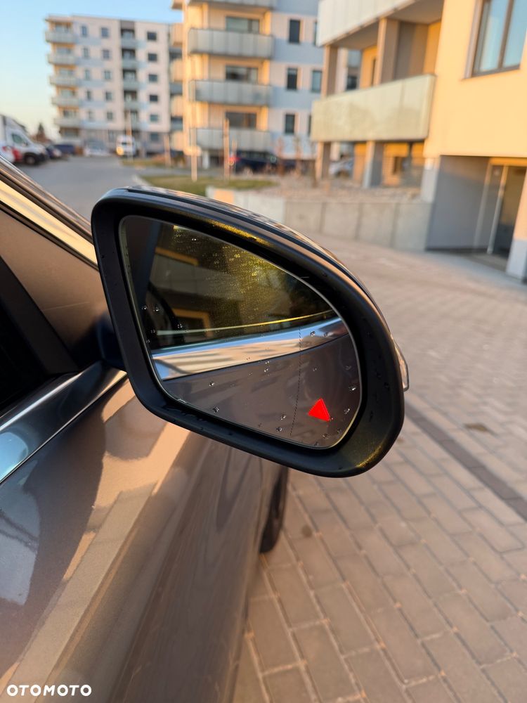Mercedes-Benz Klasa C 200 4-Matic 9G-TRONIC - 18