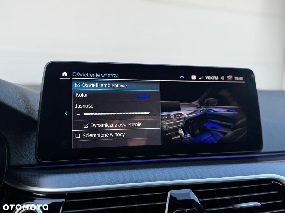 BMW Seria 5 520d xDrive MHEV M Sport sport - 35