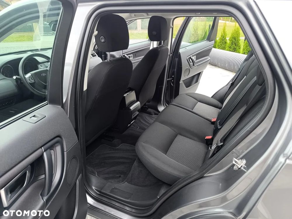 Land Rover Discovery Sport 2.0 TD4 SE - 6