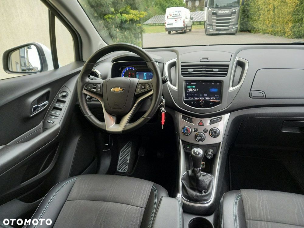 Chevrolet Trax 1.6 LT - 25