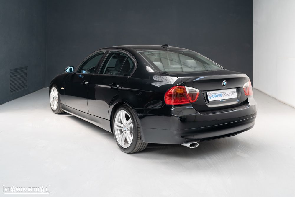BMW 318 d Sport - 14
