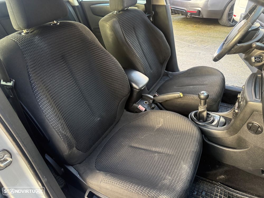 Citroën C4 1.6 HDi SX - 22