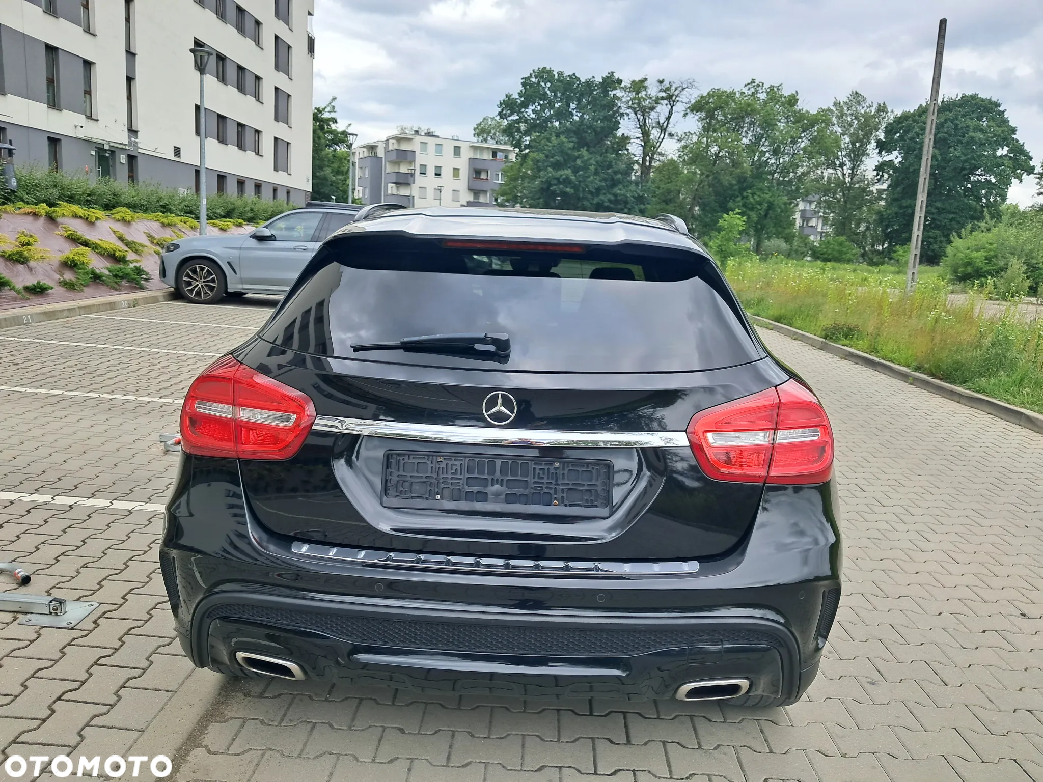 Mercedes-Benz GLA 250 4-Matic AMG Line - 6