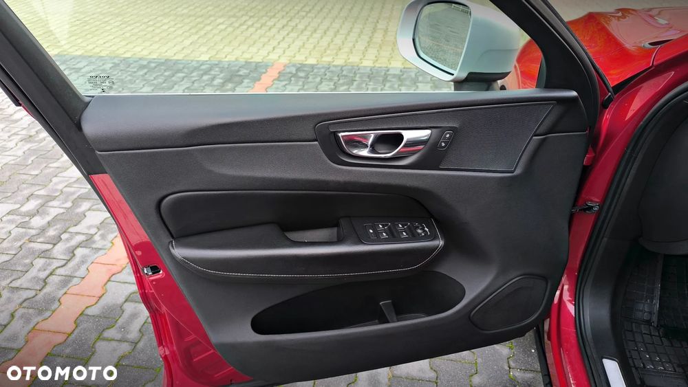 Volvo XC 60 D3 R-Design - 25