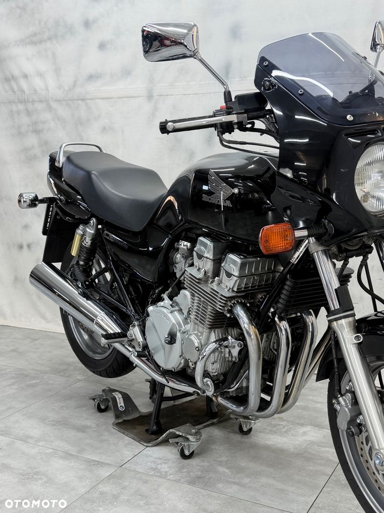 Honda CB - 17