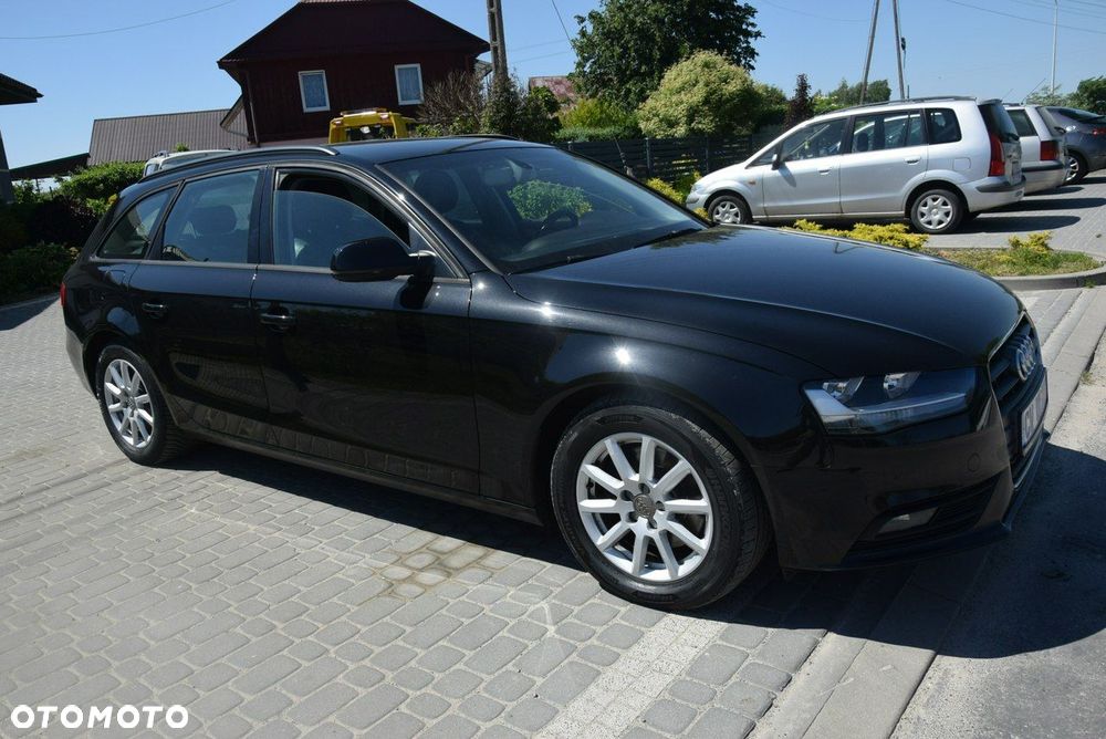 Audi A4 Avant - 10