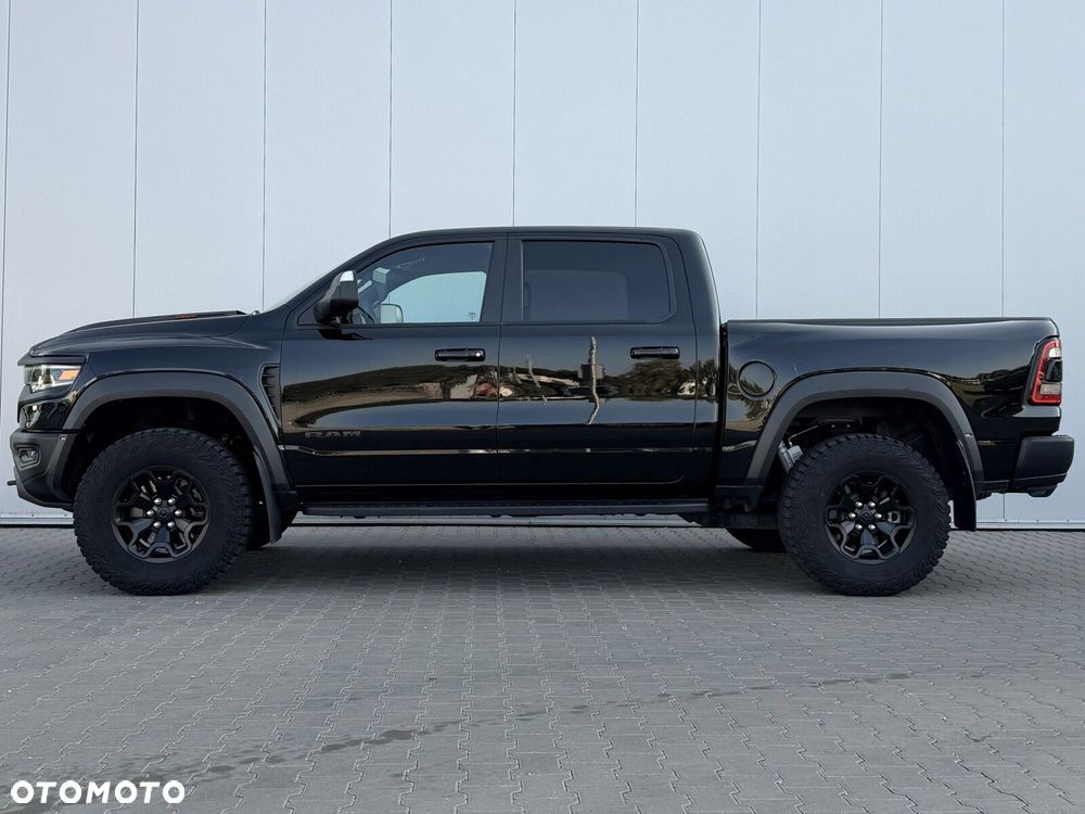 Dodge RAM - 10