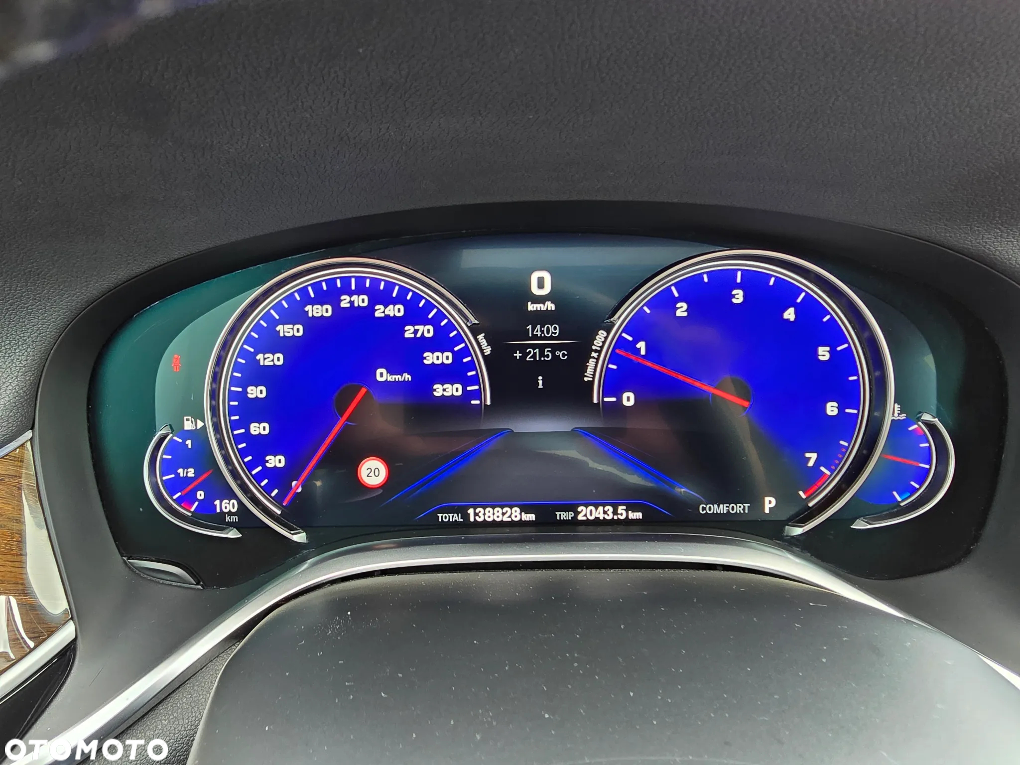 BMW Seria 7 740Li - 23