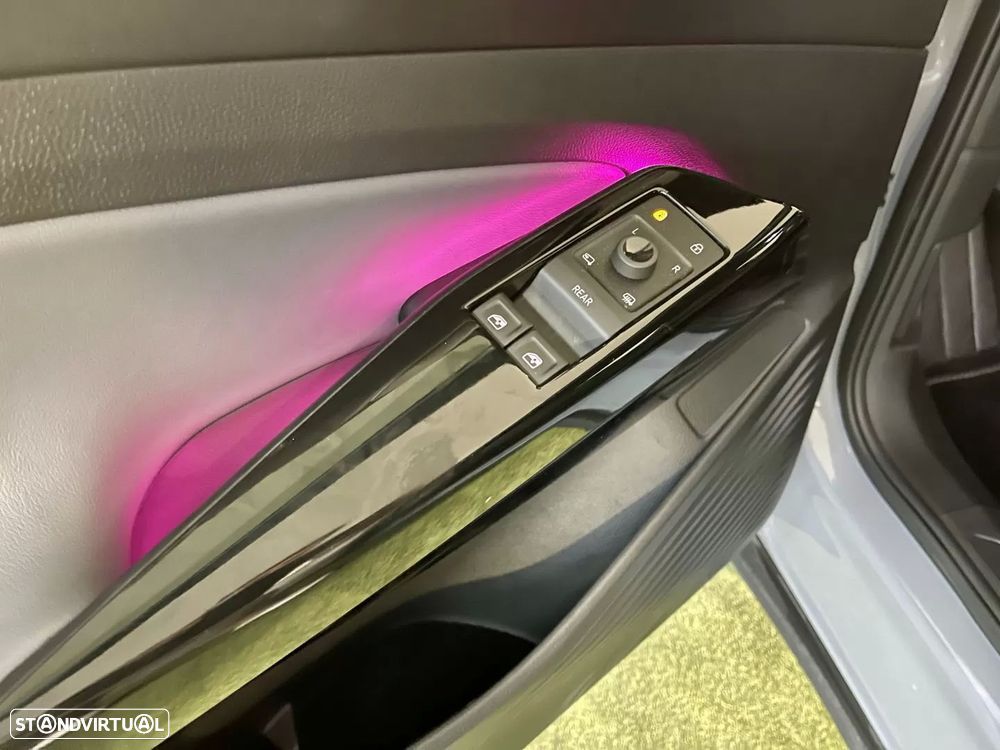 VW ID.4 52 kWh Pure - 36