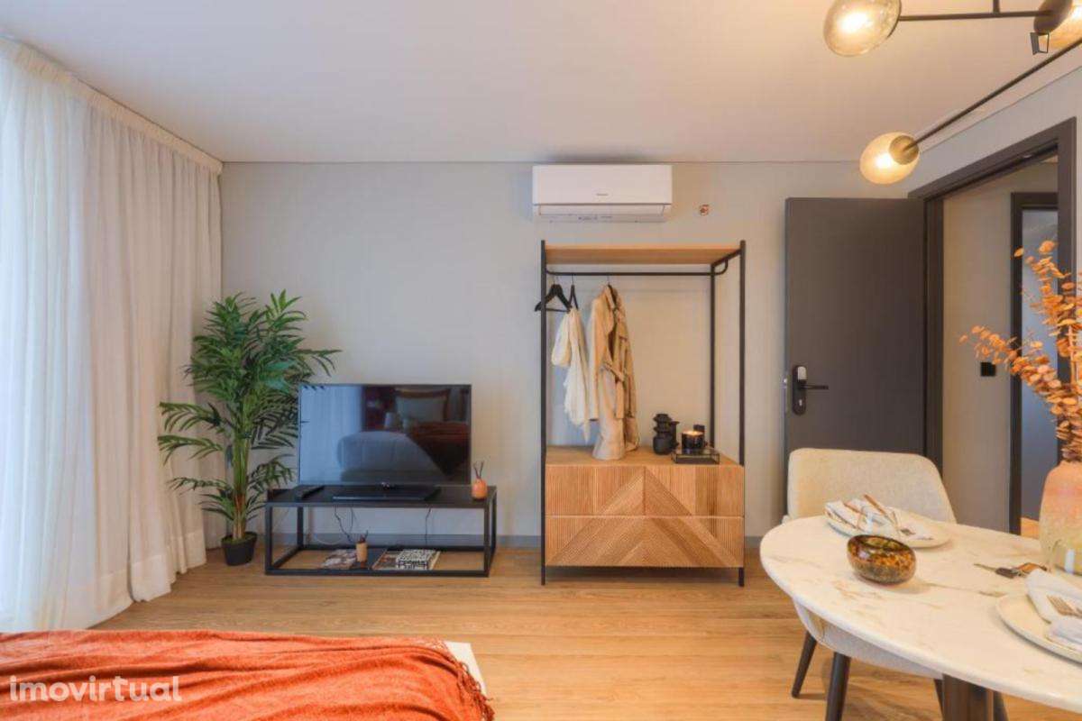 Apartamento com 1 quartos - localizado em Ramalde Porto - Grande imagem: 4/7