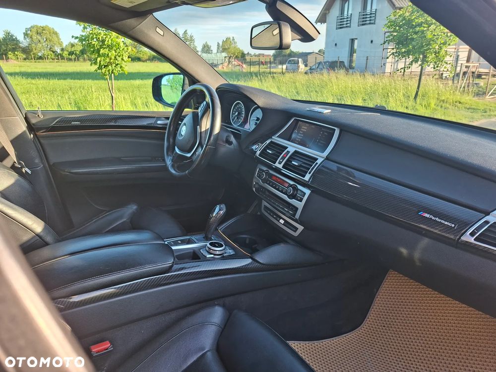 BMW X6M - 8