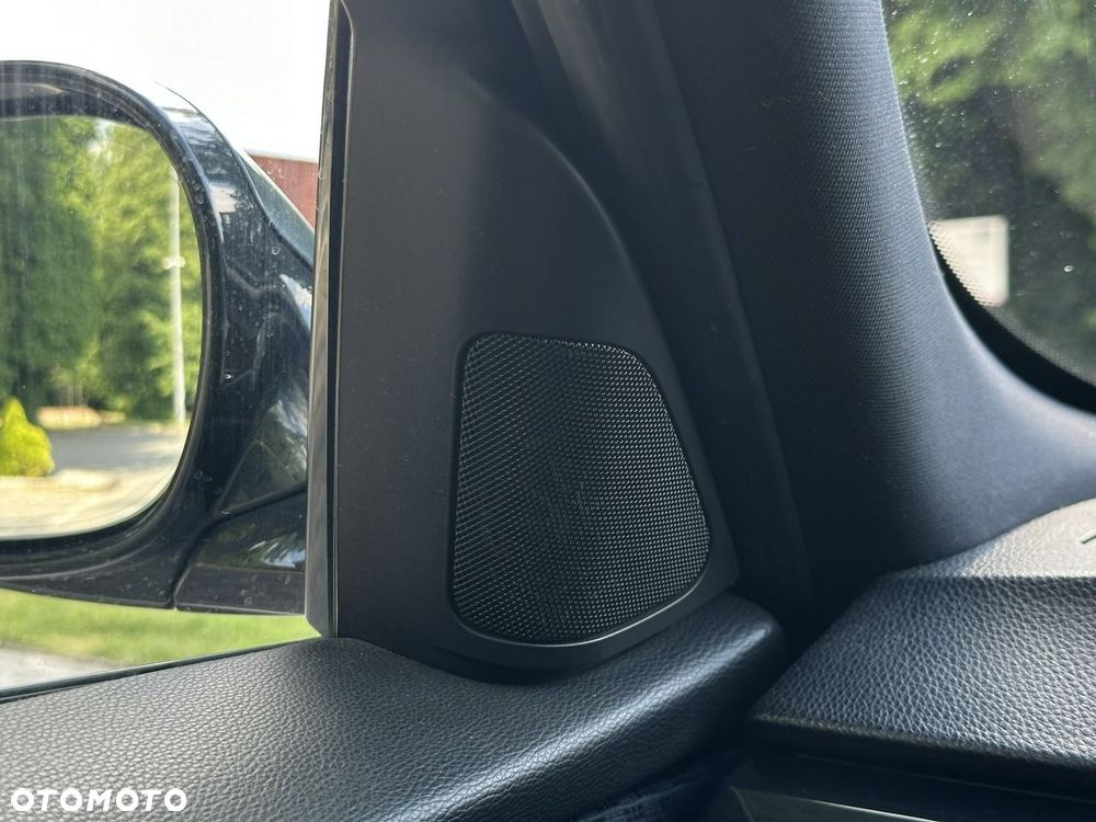 BMW Seria 3 - 32