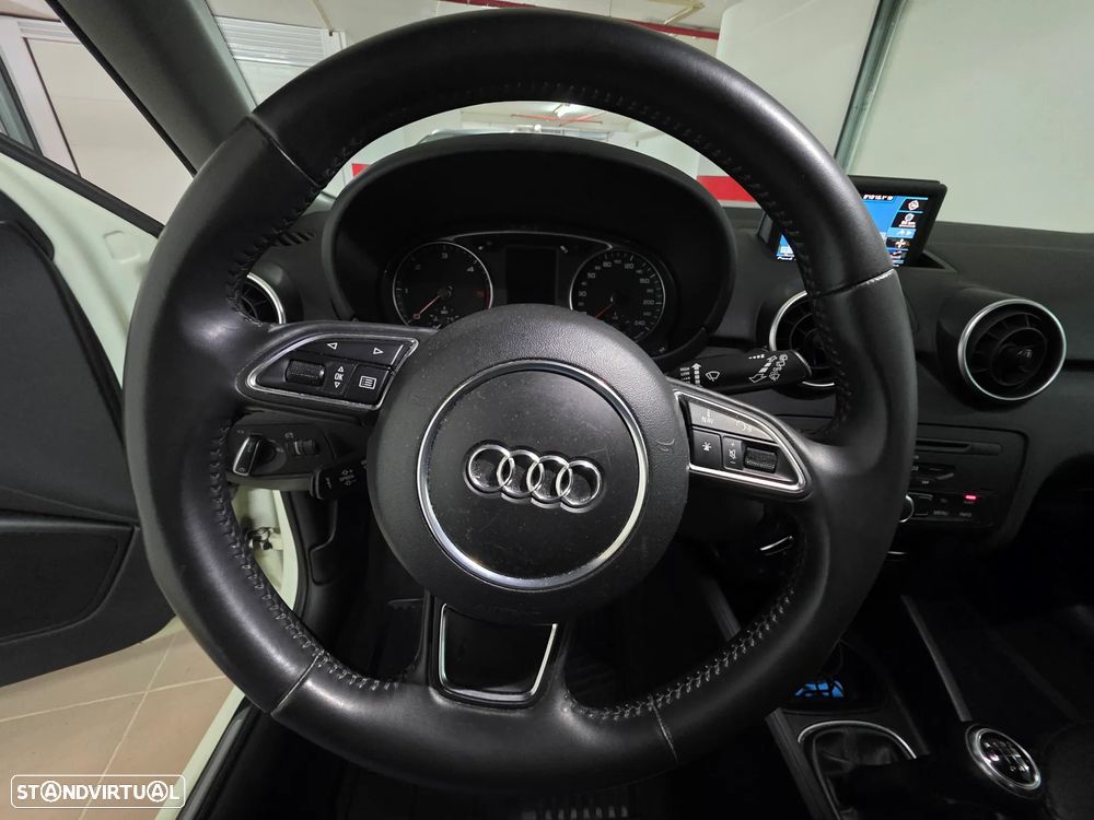 Audi A1 Sportback 1.6 TDI Advance - 6