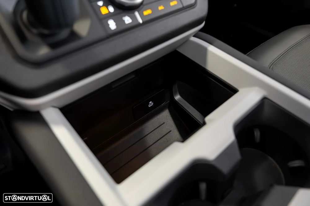 Land Rover Defender 2.0 P300e 110 AWD S - 19