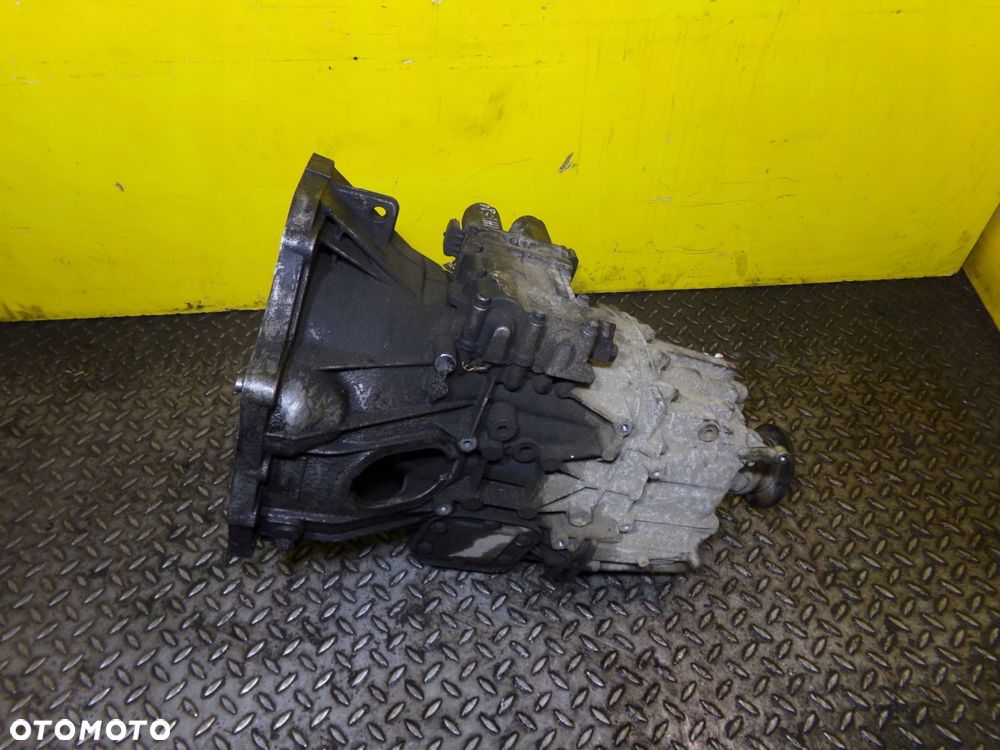 IVECO 2.3 HPI 14r skrzynia biegow AUT ETRONIC 6AS400V 1323016001 5801473582 - 1