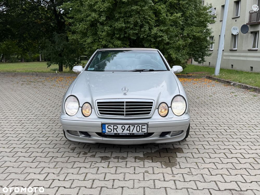 Mercedes-Benz CLK - 8